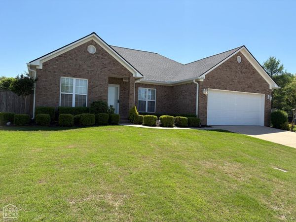 4009 Cypress Moss Cove, Jonesboro, AR 72401