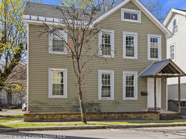 51 Gifford Avenue, Unit 1, Poughkeepsie, NY 12601