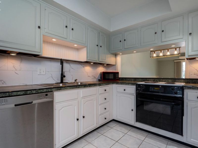 1110 By The Shores Drive, Unit 3, Huron, OH 44839 Photo 17
