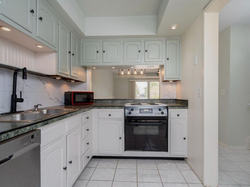 1110 By The Shores Drive, Unit 3, Huron, OH 44839 Photo 18