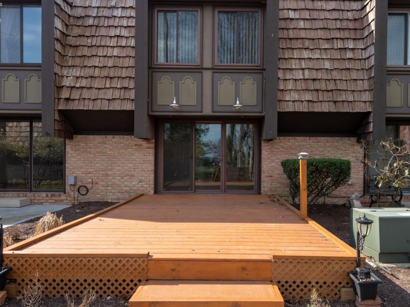 1110 By The Shores Drive, Unit 3, Huron, OH 44839 Photo 4