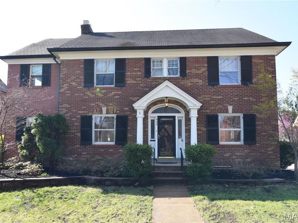 7424 Buckingham Drive, Clayton, MO 63105