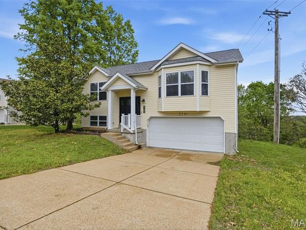 7701 Locust Drive, Barnhart, MO 63012