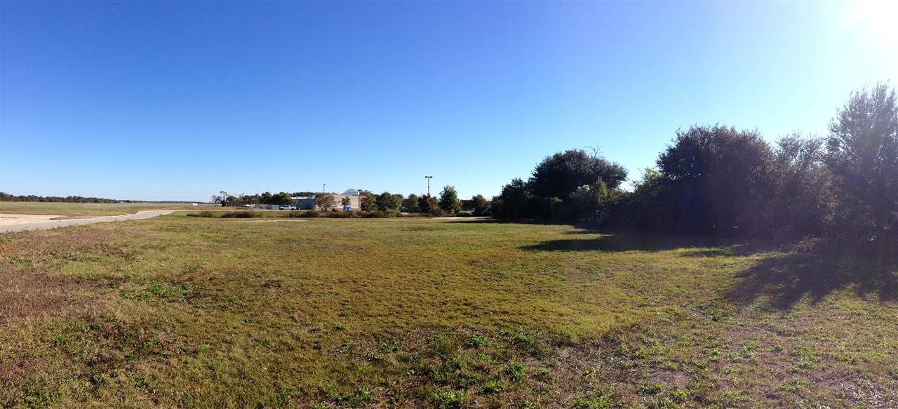 1004 Windy Hill Rd. Photo 5