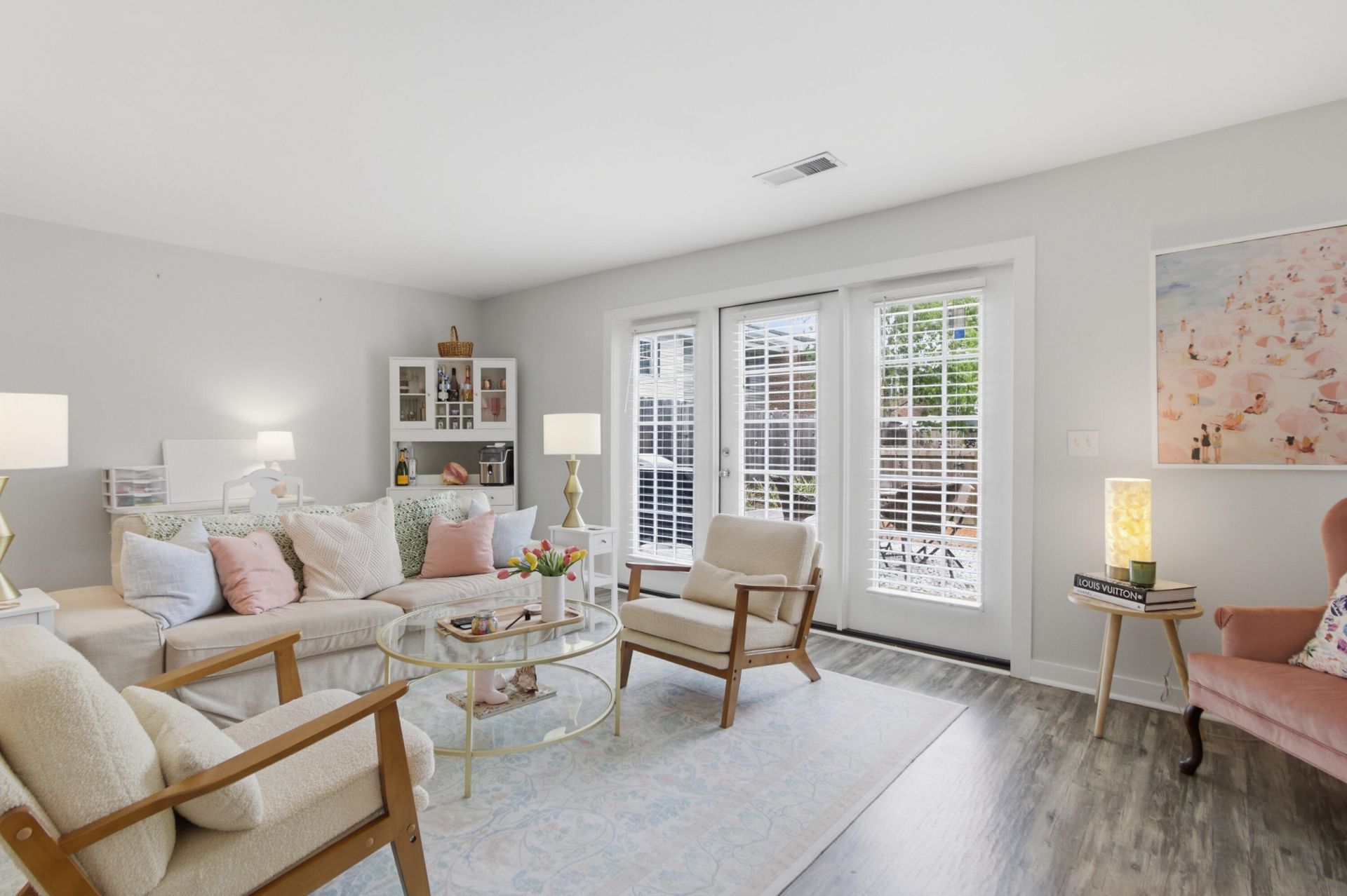 245 Heritage Circle Photo 12