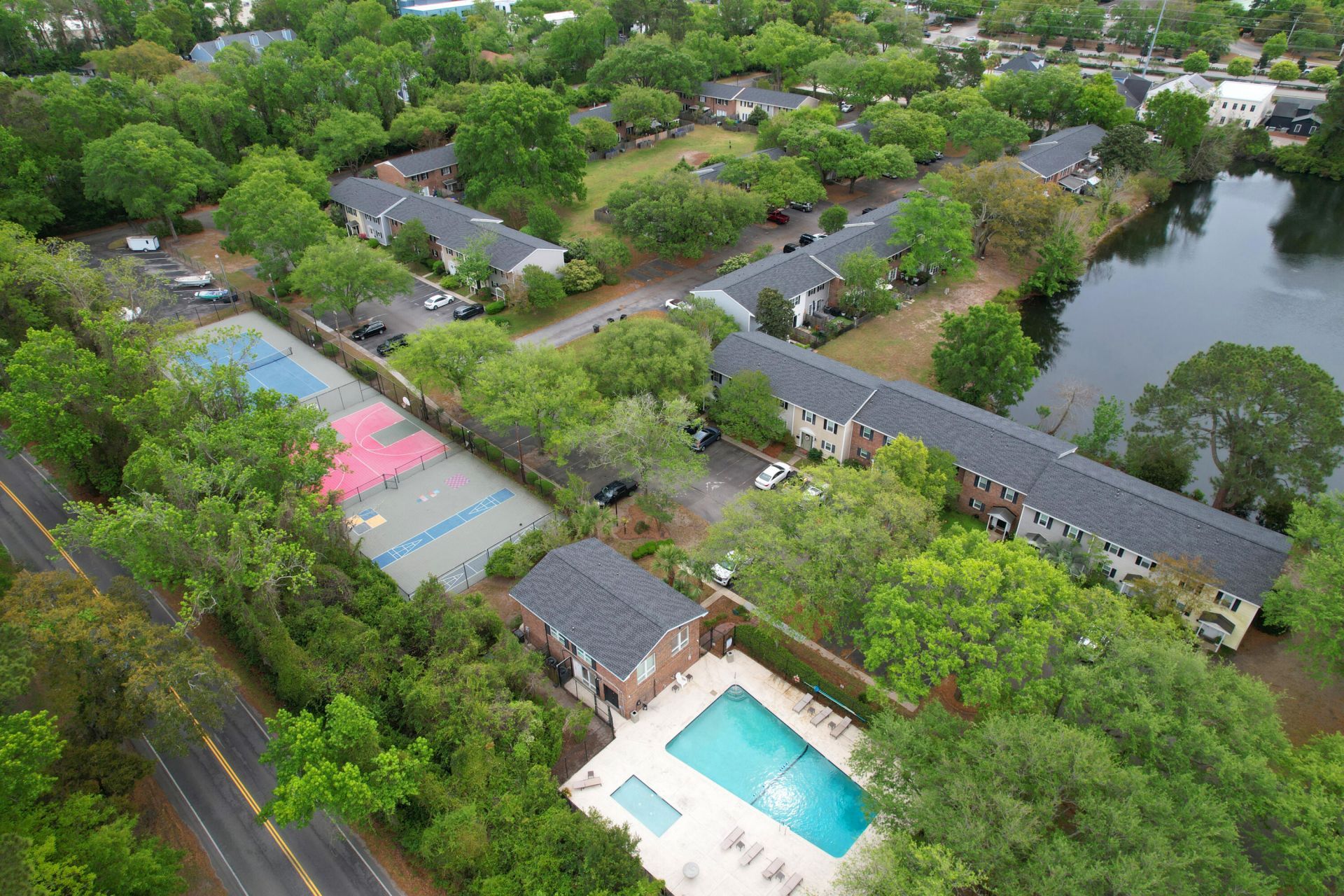 245 Heritage Circle Photo 34