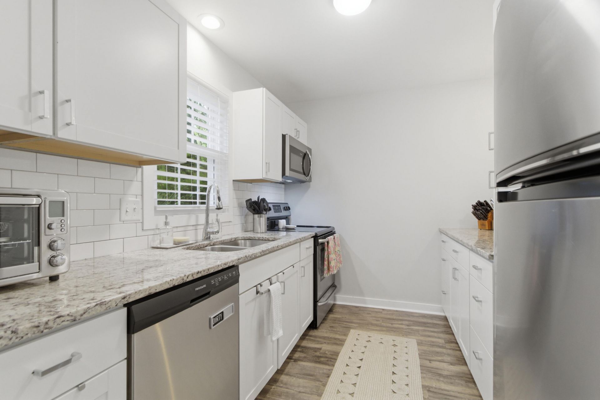 245 Heritage Circle Photo 4