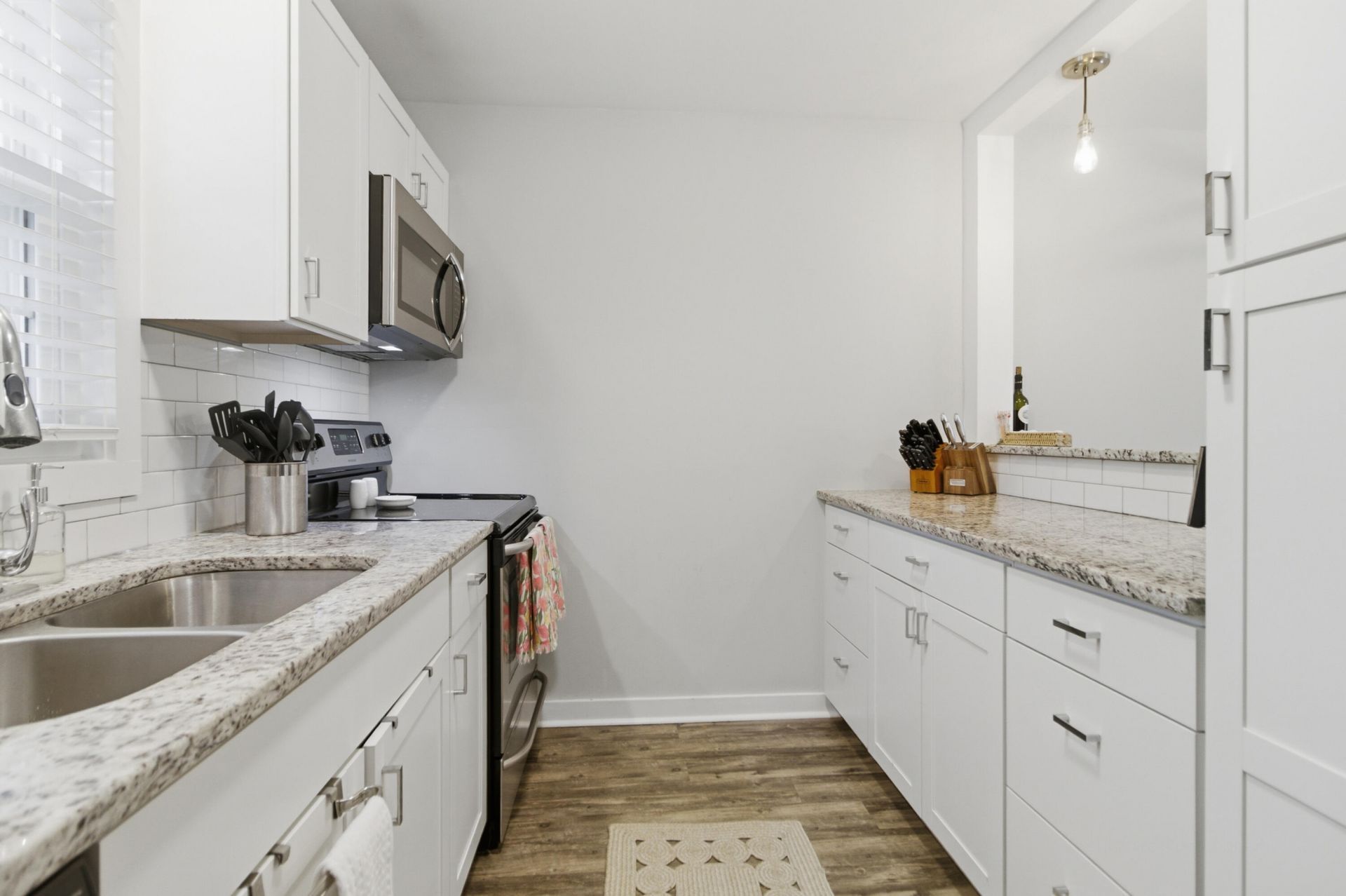 245 Heritage Circle Photo 5