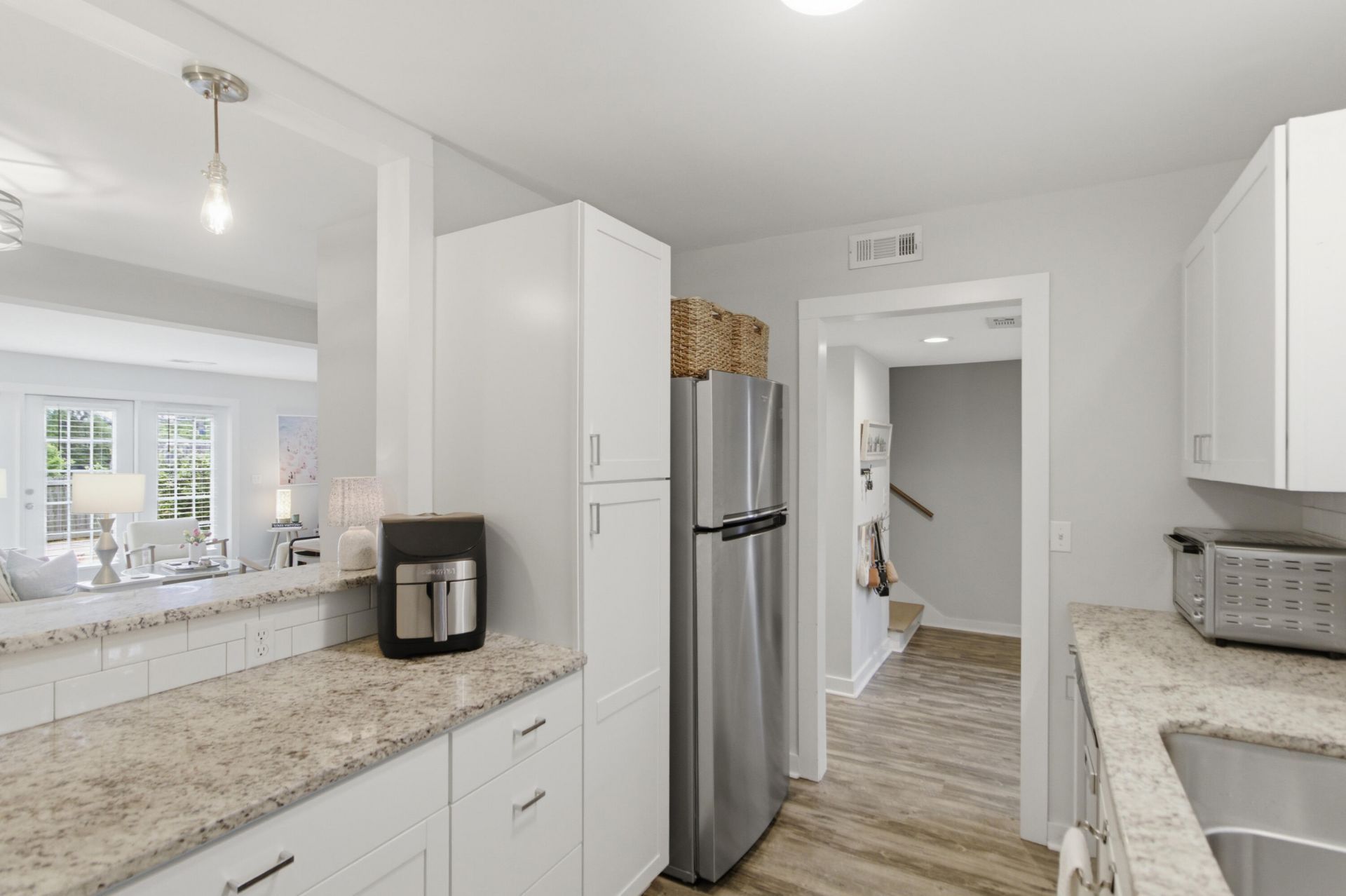 245 Heritage Circle Photo 6