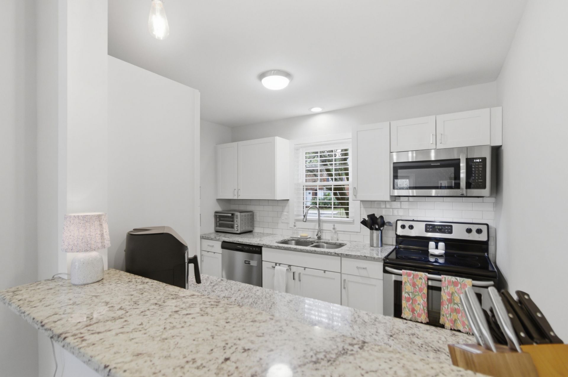 245 Heritage Circle Photo 7