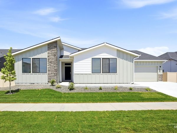 1038 W Cub River Dr, Meridian, ID 83642