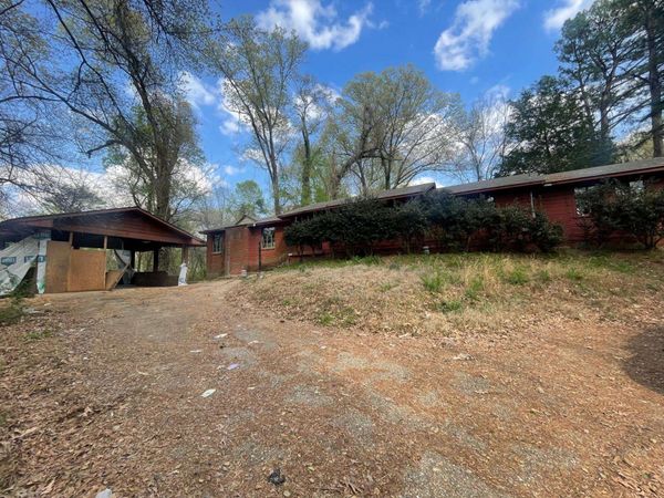 2800 MOUNTAIN TER, Memphis, TN 38127