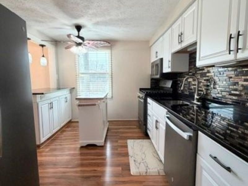 2324 Birch Trace, Austintown, OH 44515 Photo 6