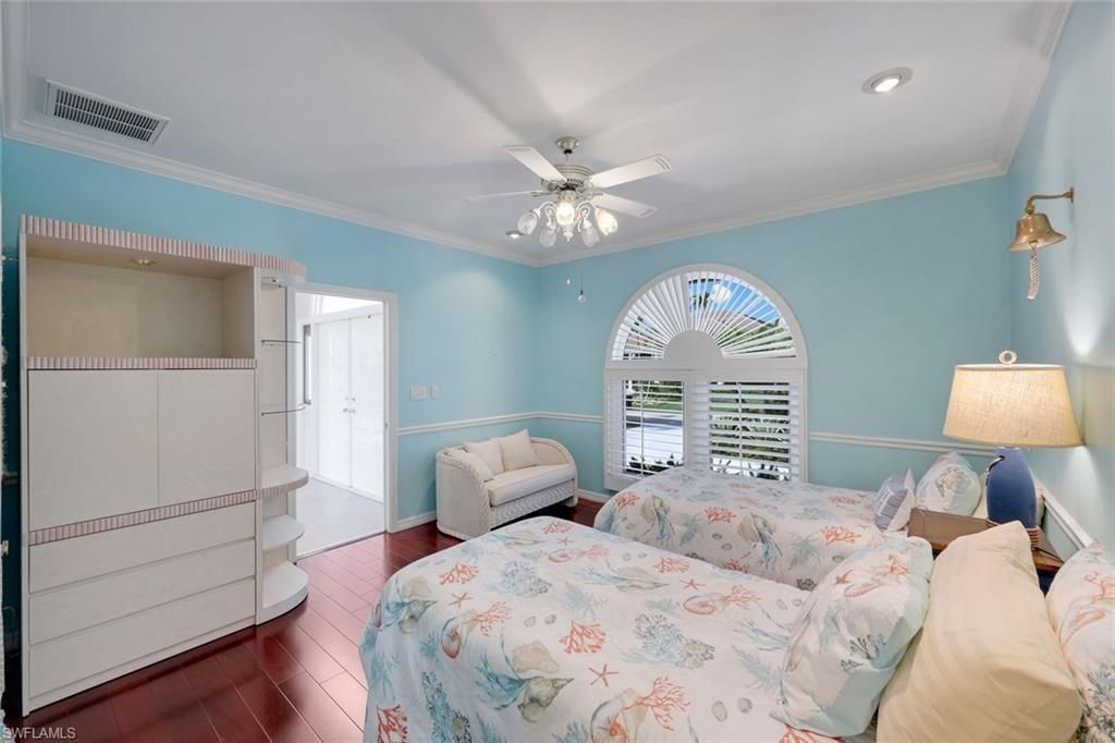 2147 Snook Dr, Naples, FL 34102 Photo