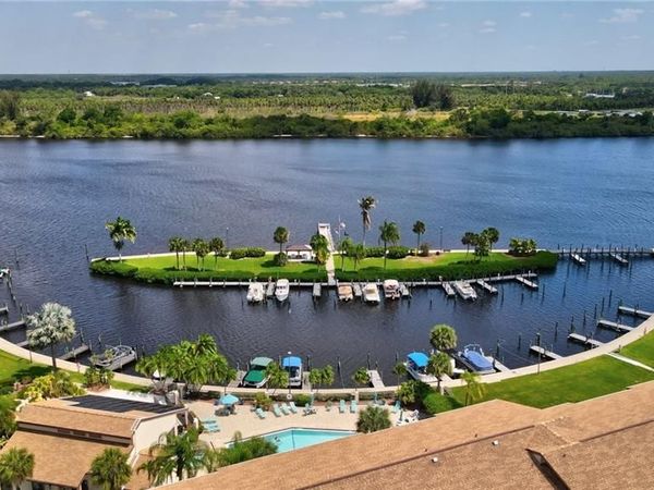 16000 Bay Pointe BLVD, Unit 307, NORTH FORT MYERS, FL 33917