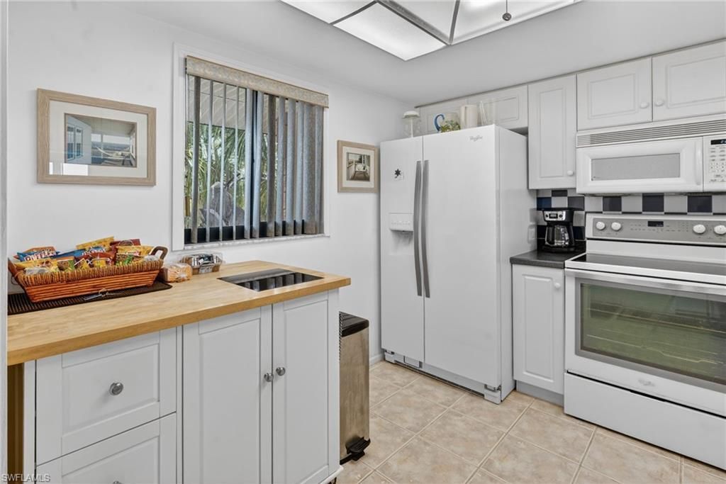 16000 Bay Pointe Blvd, Unit 307, North Fort Myers, FL 33917 Photo