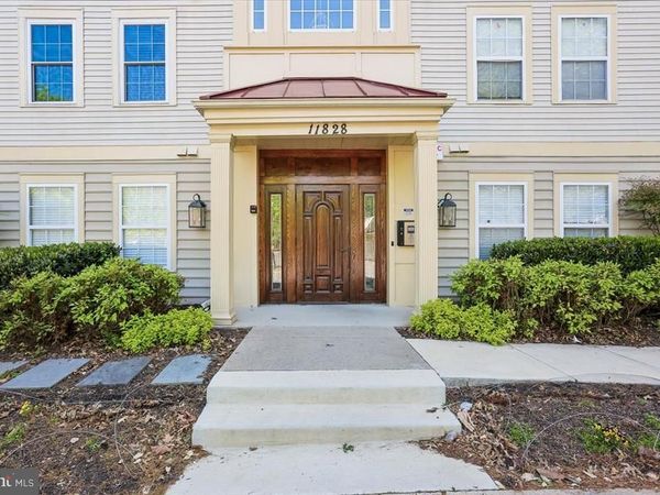 11828 ETON MANOR DRIVE, Unit 301, GERMANTOWN, MD 20876