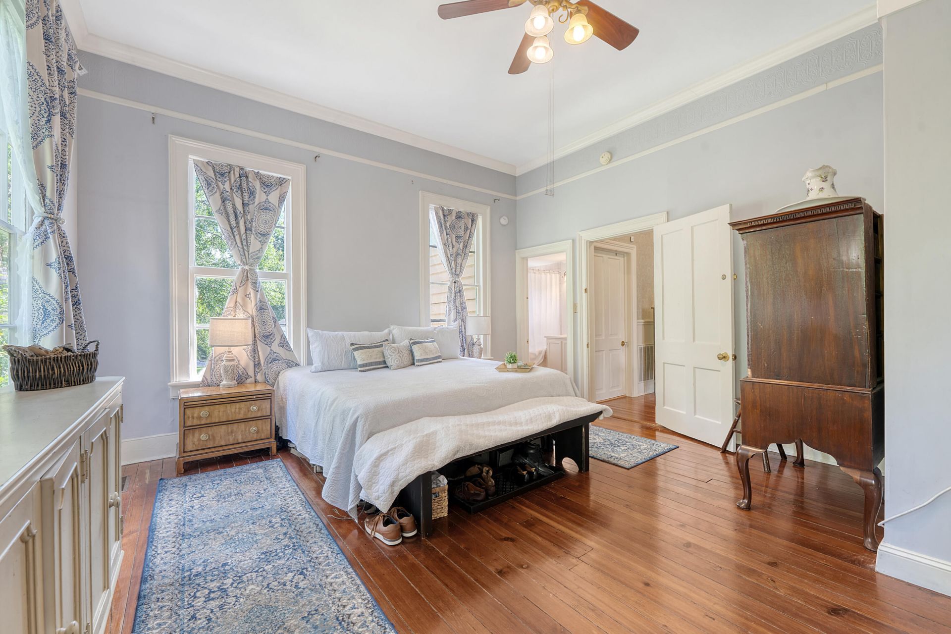 301 E Richardson Avenue Photo 10