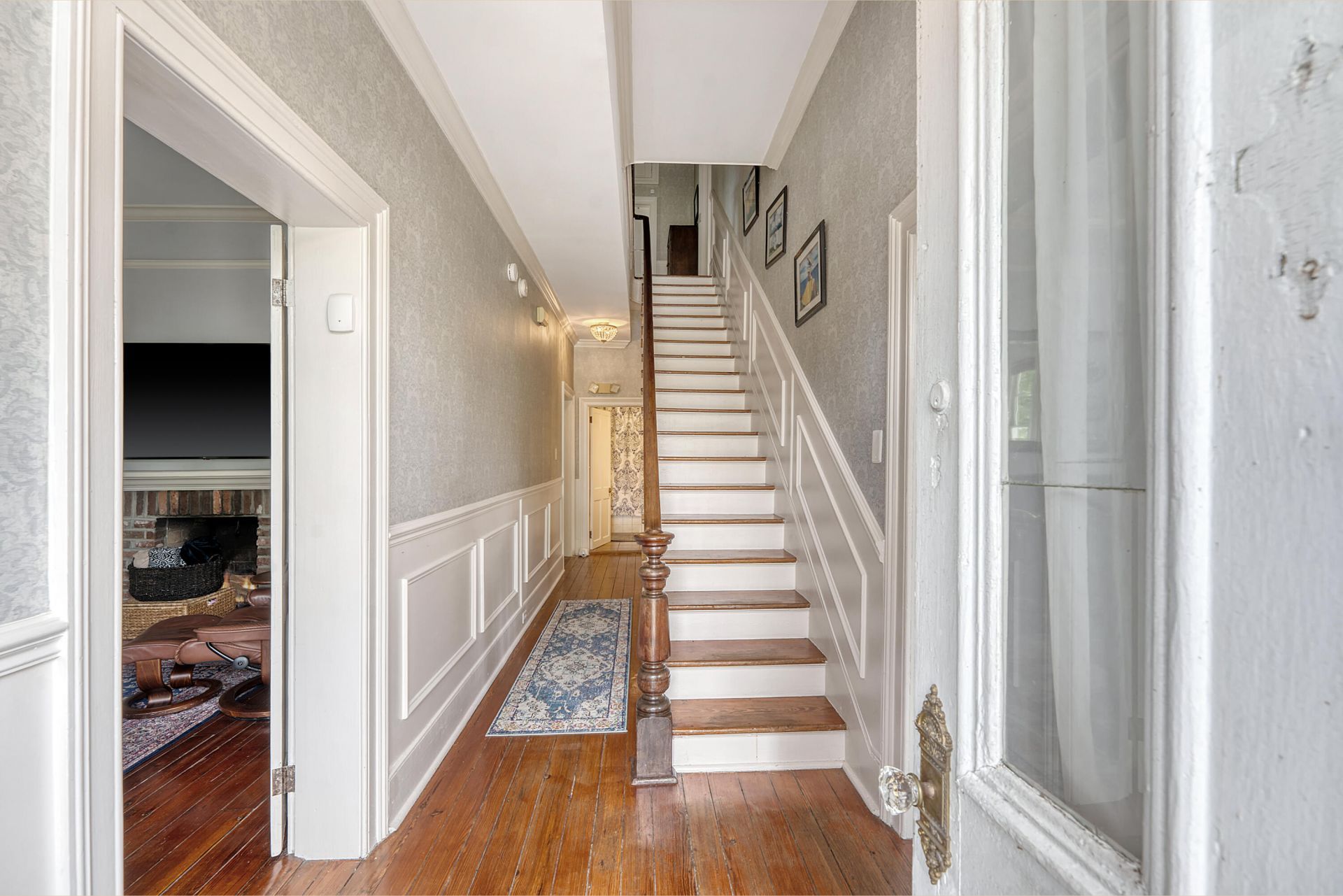 301 E Richardson Avenue  Photo 36