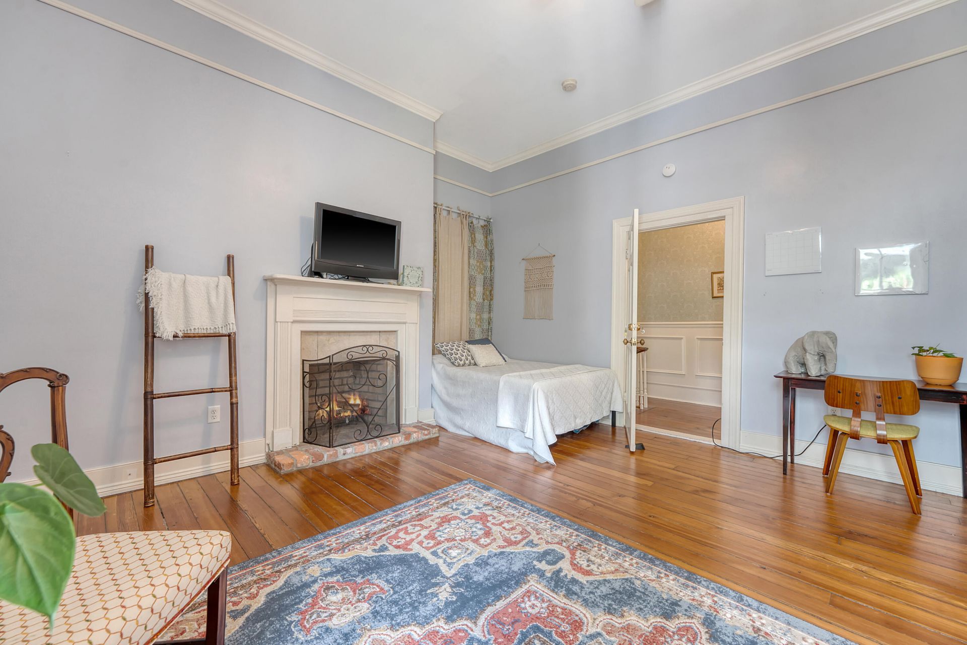 301 E Richardson Avenue Photo 6