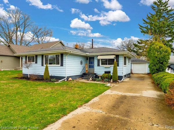 3126 Elk Street, Port Huron, MI 48060