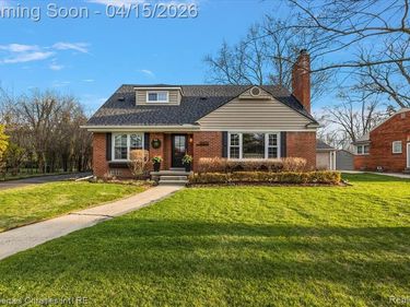 18851 Devonshire Street, Beverly Hills Vlg, MI 48025