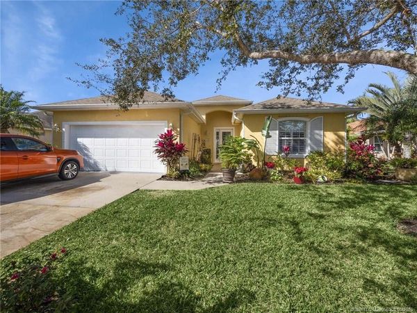 155 56th Drive SW, Vero Beach, FL 32968