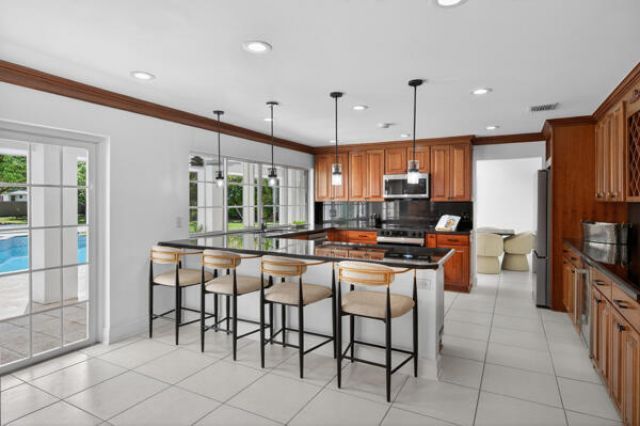 5510 W Castlegate Avenue, Davie, FL 33331 Photo