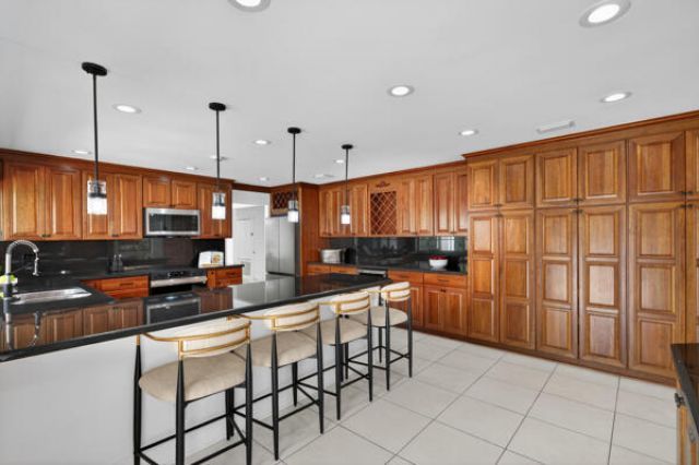 5510 W Castlegate Avenue, Davie, FL 33331 Photo