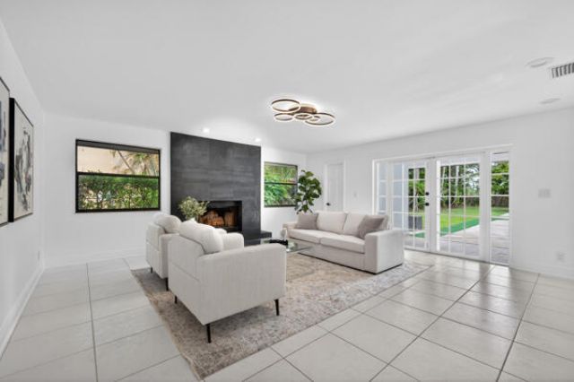 5510 W Castlegate Avenue, Davie, FL 33331 Photo