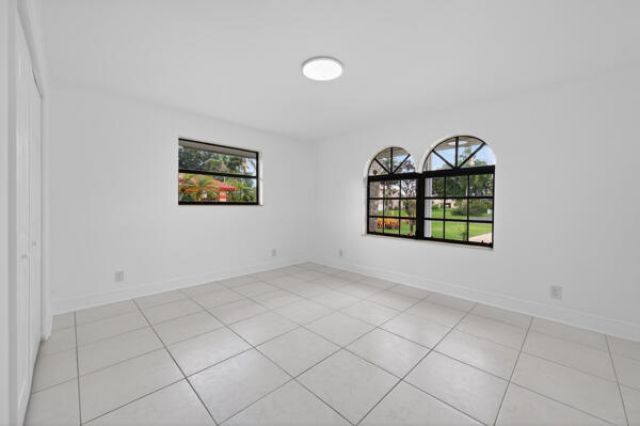 5510 W Castlegate Avenue, Davie, FL 33331 Photo