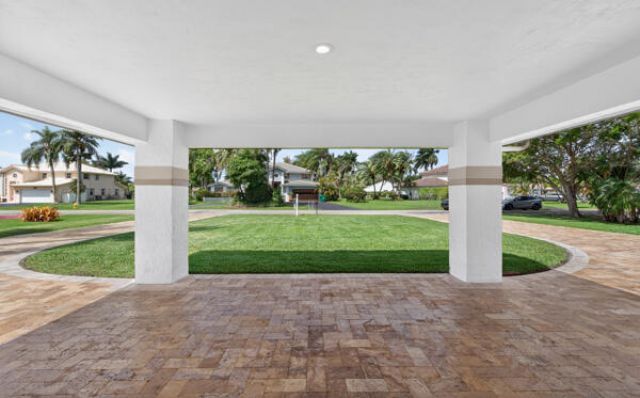 5510 W Castlegate Avenue, Davie, FL 33331 Photo