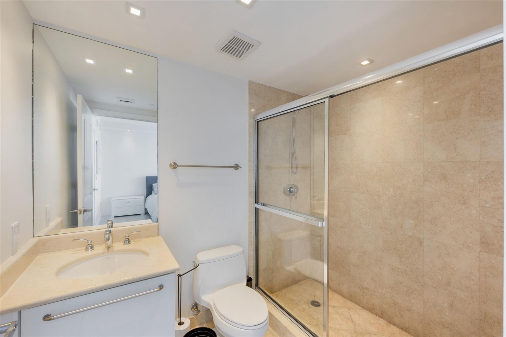 3101 S Ocean Drive, Unit 902, Hollywood, FL 33019 Photo