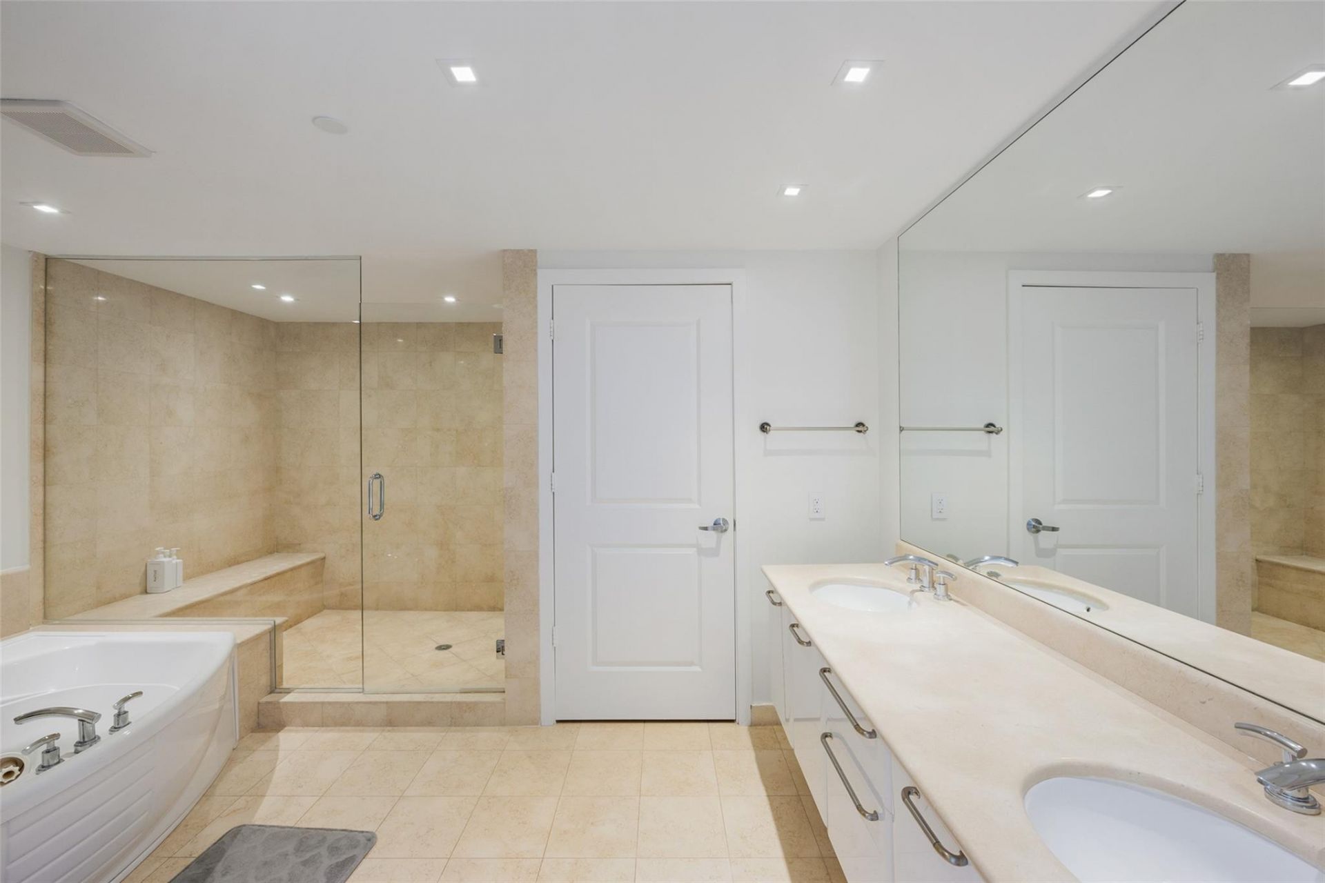 3101 S Ocean Drive, Unit 902, Hollywood, FL 33019 Photo