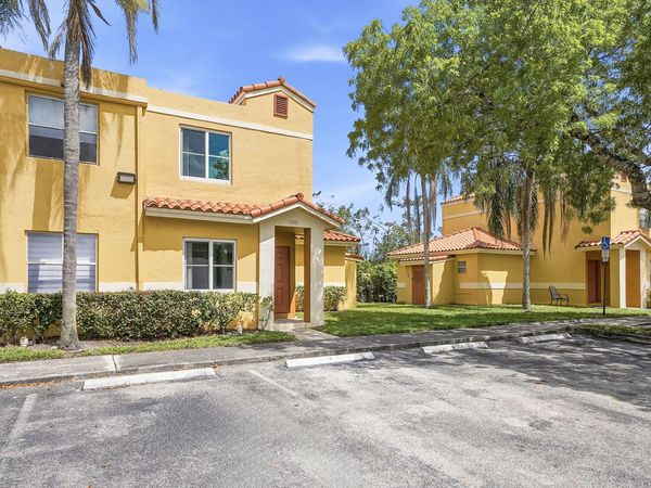 3832 NW 90th Avenue, Unit 3832, Sunrise, FL 33351