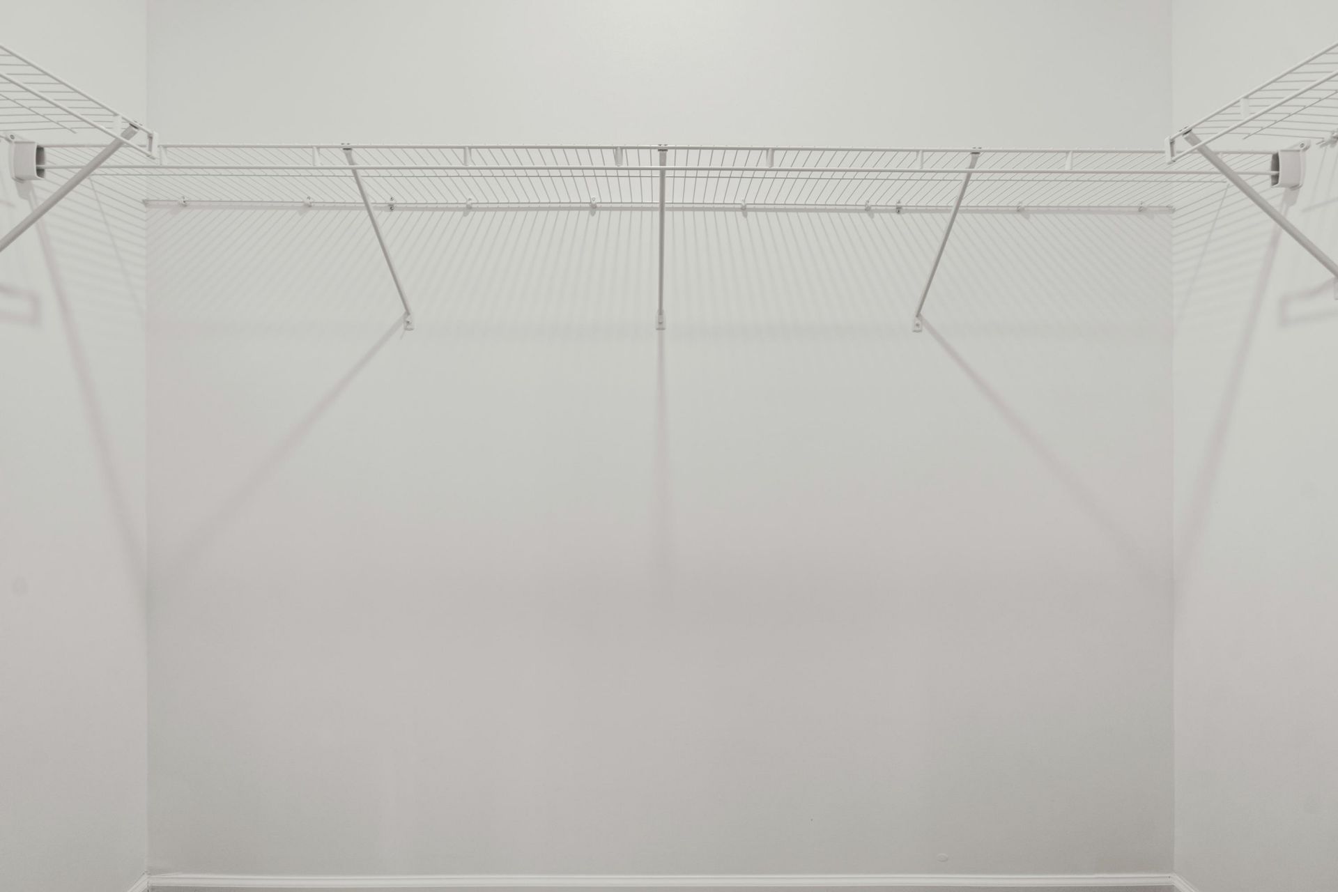 137 Admiral St Photo 5