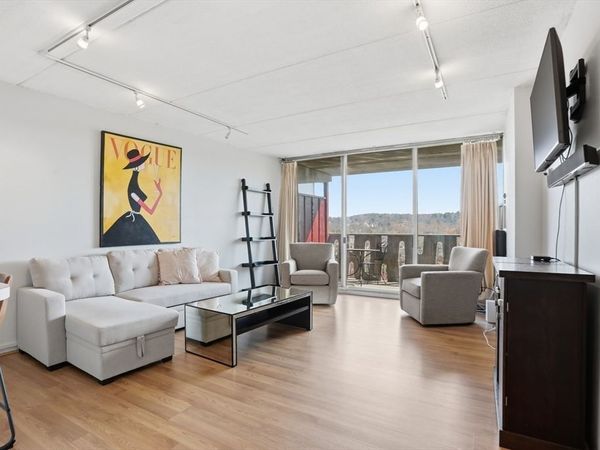 200 Swanton St, Unit 621, Winchester, MA 01890