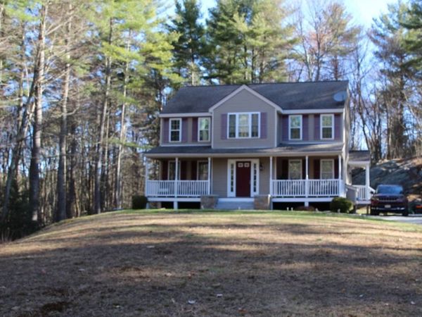 999 Old Coldbrook Rd, Barre, MA 01005
