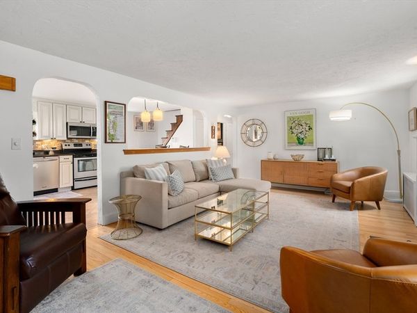 27 Warwick St, Quincy, MA 02171