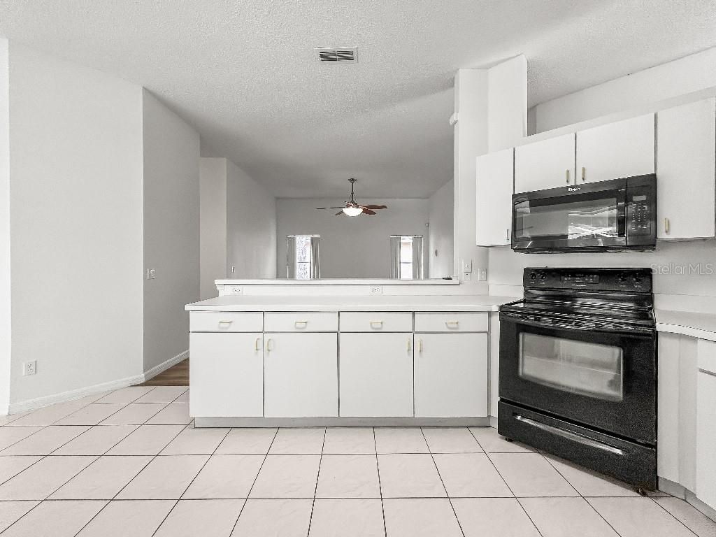 4418 White Oak Circle , Kissimmee, FL 34746 Photo