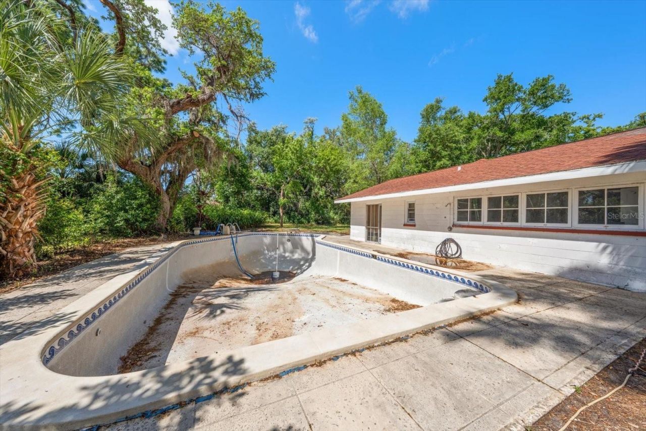 11496 74th Avenue , Seminole, FL 33772 Photo