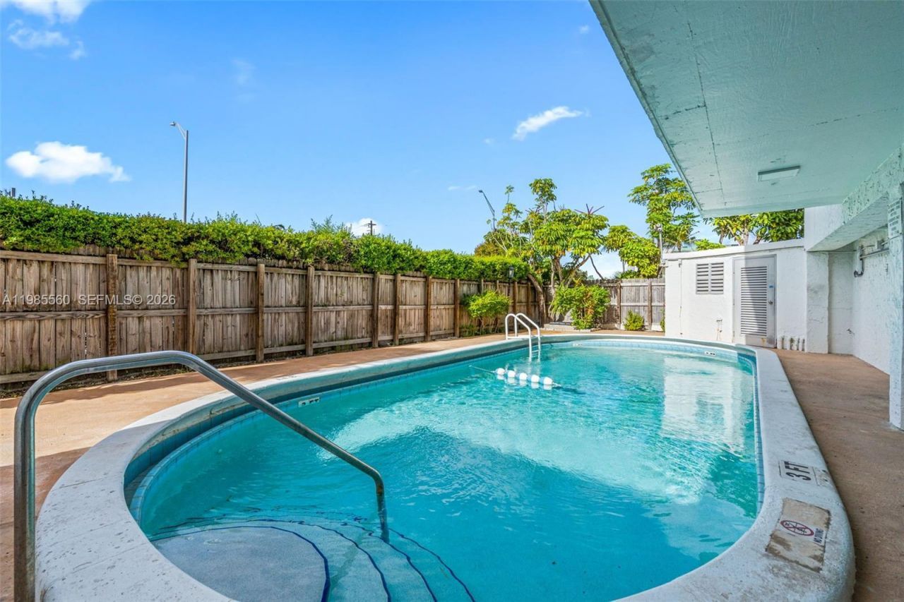 6545 Indian Creek Dr, Unit 306, Miami Beach, FL 33141 Photo