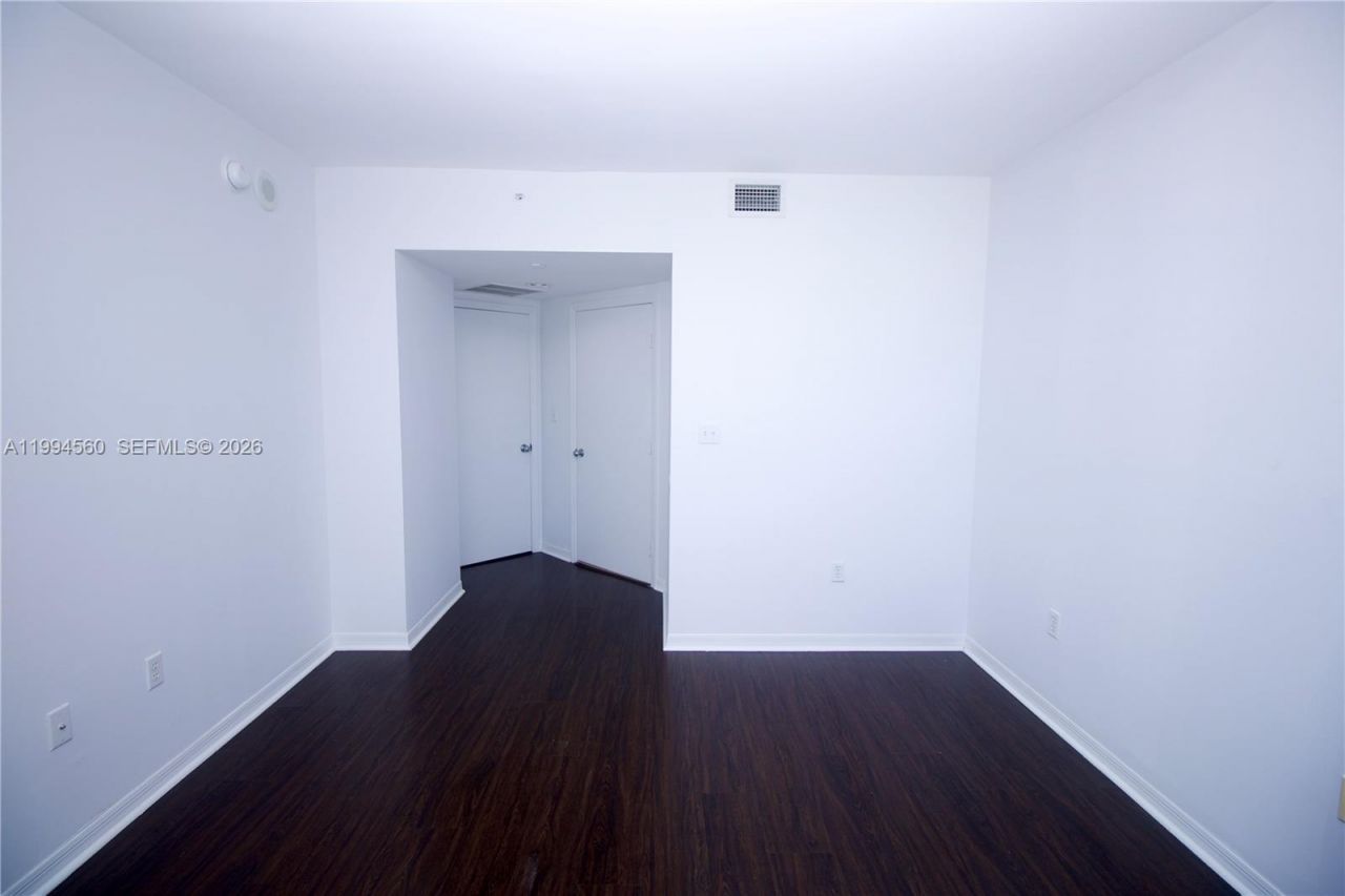 1330 West Ave, Unit 3305, Miami Beach, FL 33139 Photo