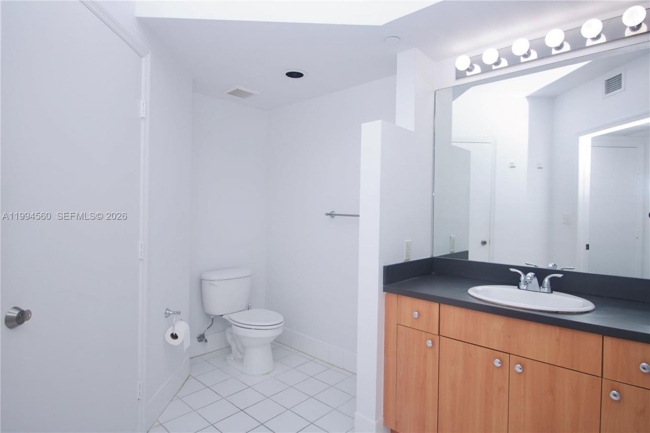 1330 West Ave, Unit 3305, Miami Beach, FL 33139 Photo