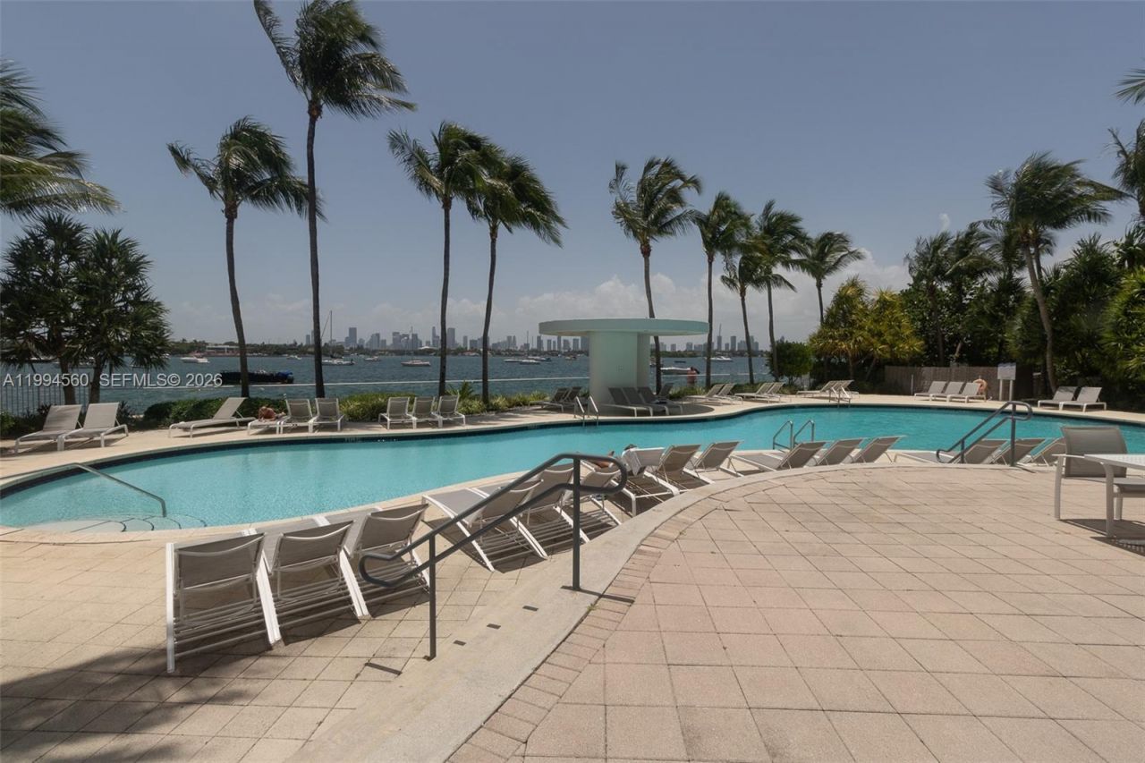 1330 West Ave, Unit 3305, Miami Beach, FL 33139 Photo