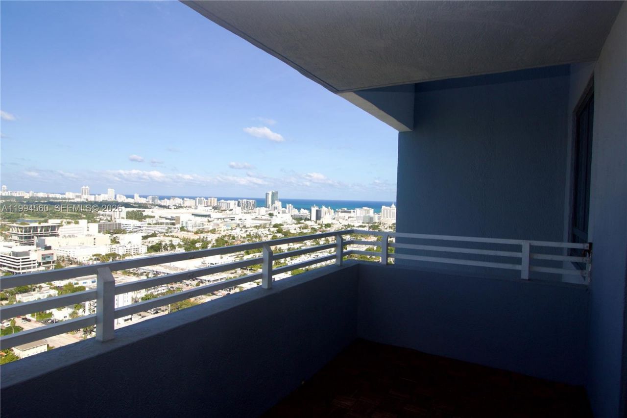 1330 West Ave, Unit 3305, Miami Beach, FL 33139 Photo
