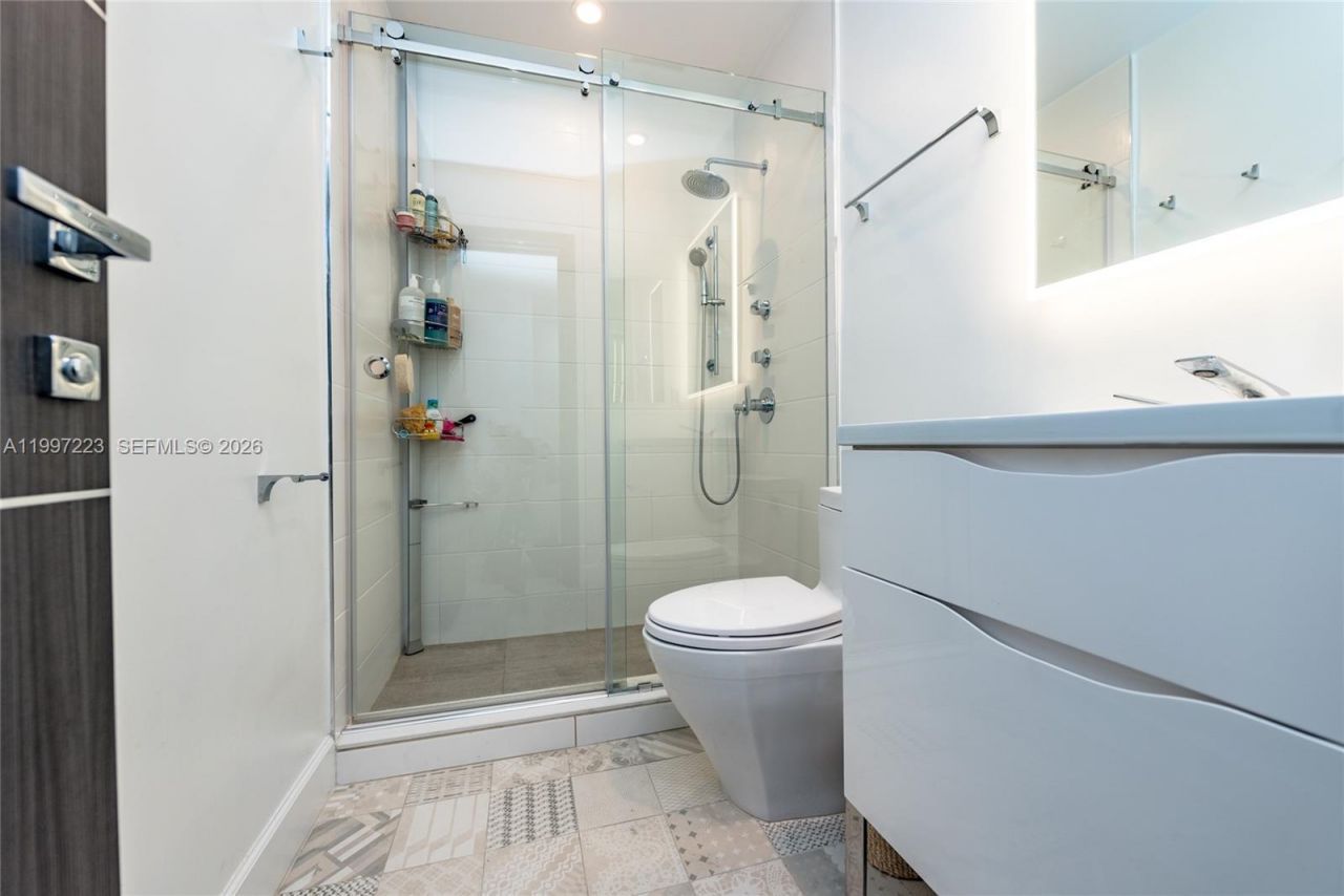 3000 Bird Ave, Unit 3C, Coconut Grove, FL 33133 Photo