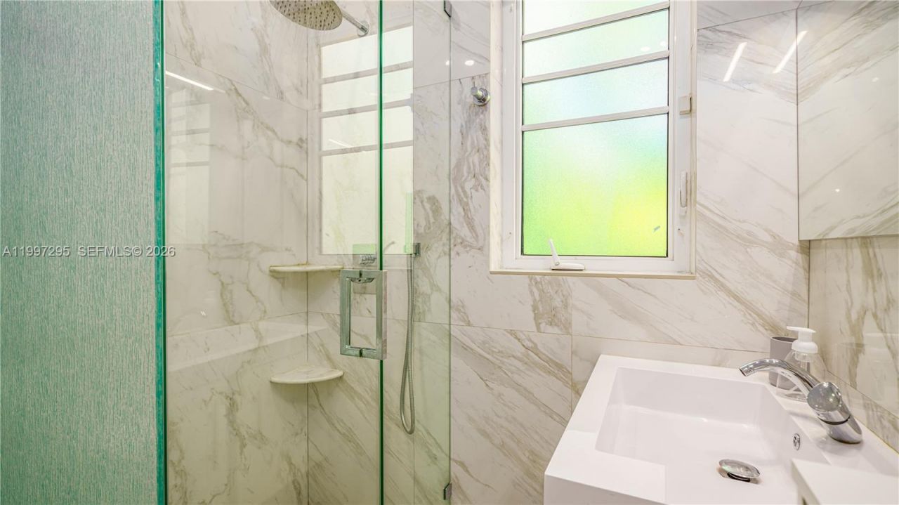 320 Polk St, Unit ., Hollywood, FL 33019 Photo