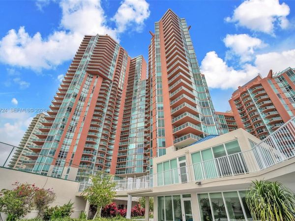 3370 E Hidden Bay Dr, Unit 2407, Aventura, FL 33180