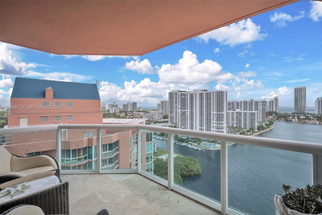 3370 E Hidden Bay Dr, Unit 2407, Aventura, FL 33180 Photo